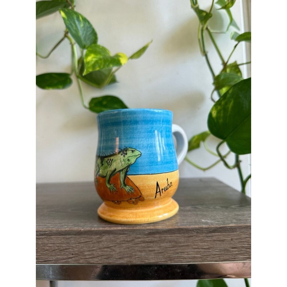 Hand-Painted Aruba Souvenir Mug with Iguana Design
